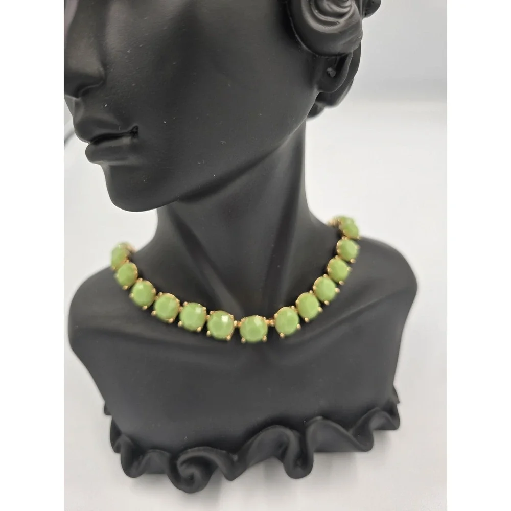 Banana Republic Necklace Gold Tone Sage Mint Green‎ Beaded with box